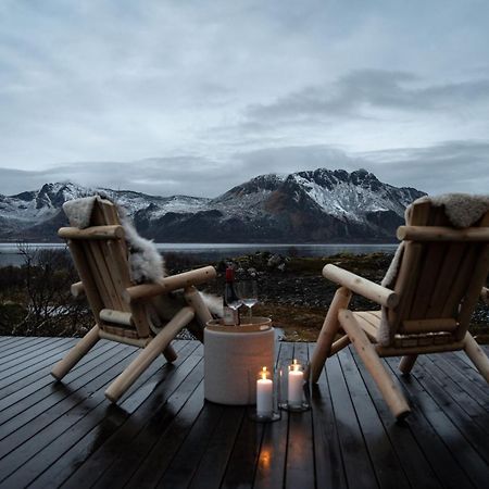 Luksushytte Med Jacuzzi, Summer&Winter Retreat Lyngvaeret Luaran gambar