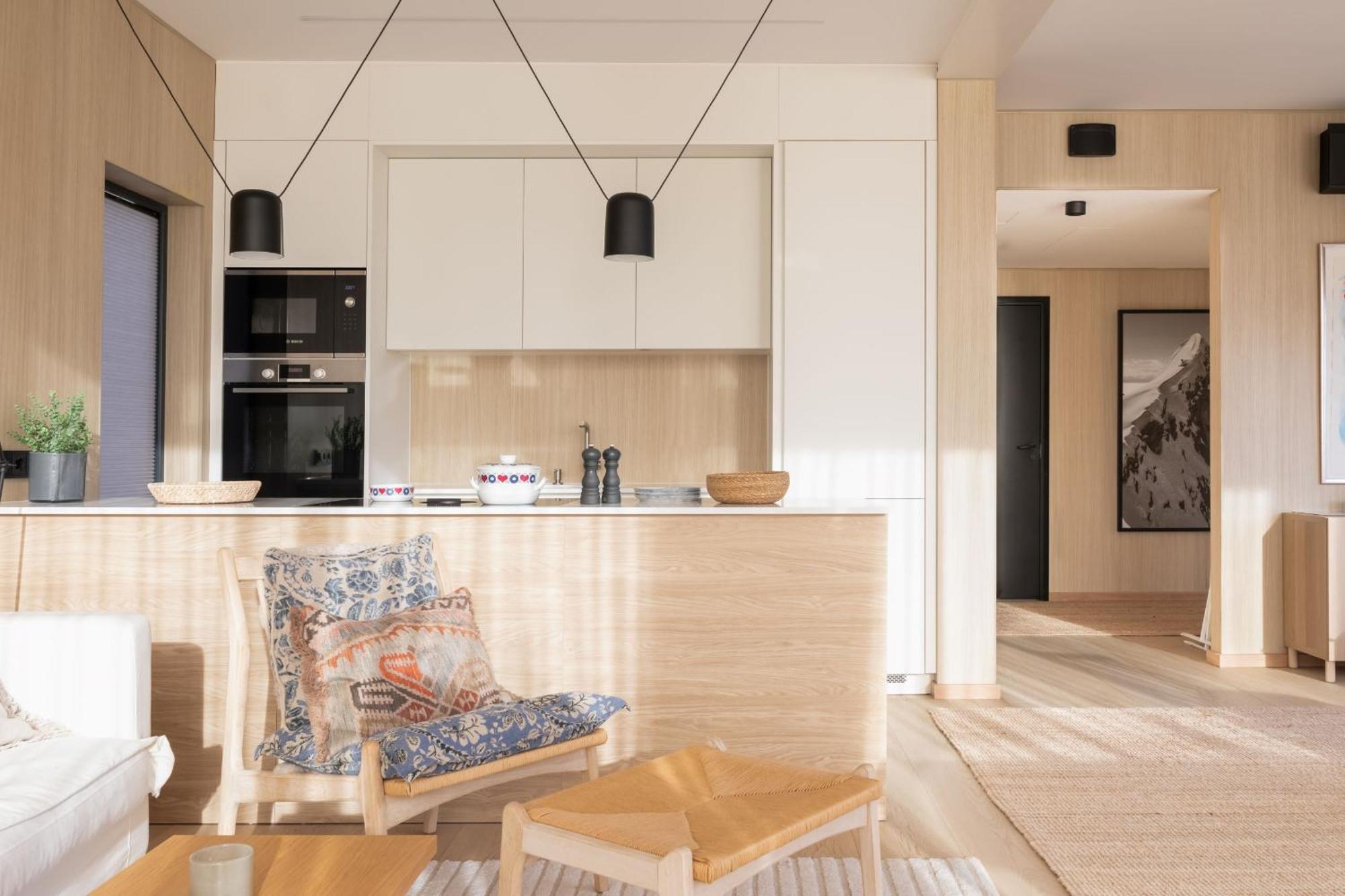 Luksushytte Med Jacuzzi, Summer&Winter Retreat Lyngvaeret Luaran gambar
